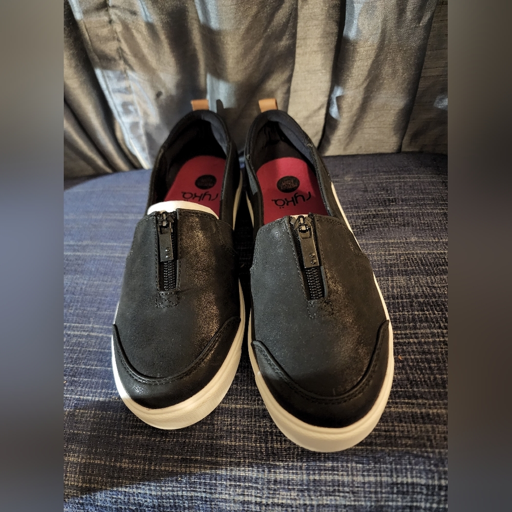 Ryka Vivvi size 6.5 Made for Women slip-on sneakers